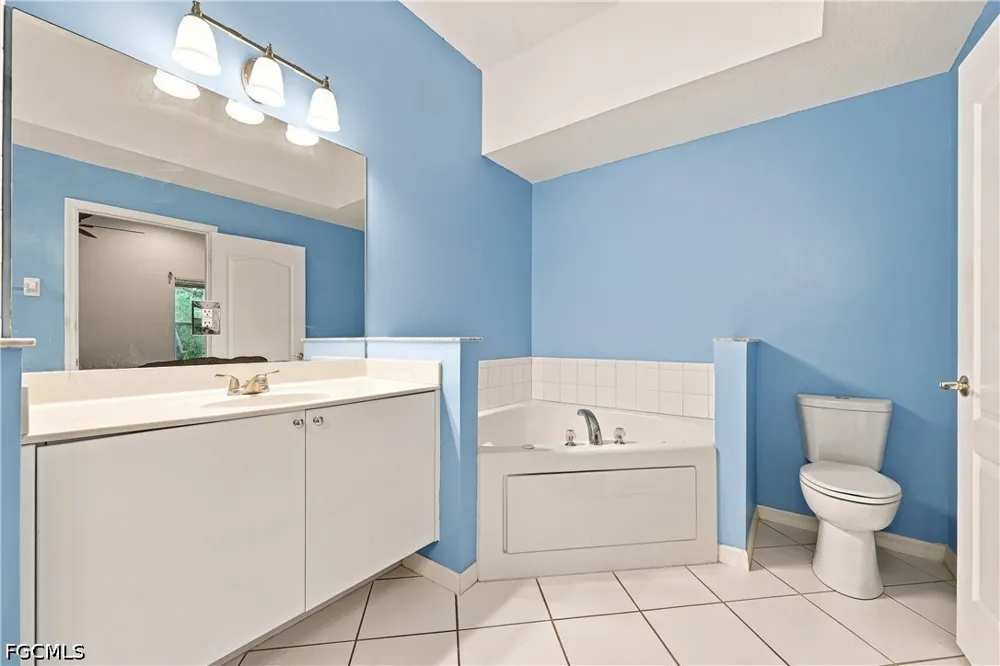 Keystone Lake Drive Cape Coral, FL 33909