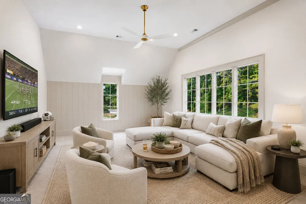 140 Lake Estates DR Roswell, GA 30075
