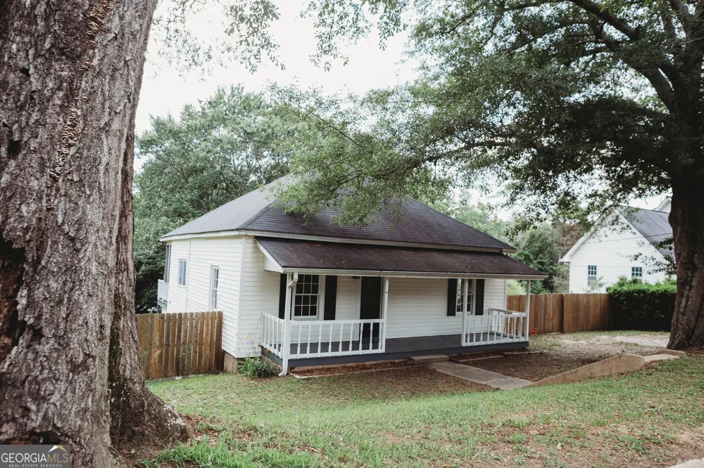 1966 River ST NE Conyers, GA 30012
