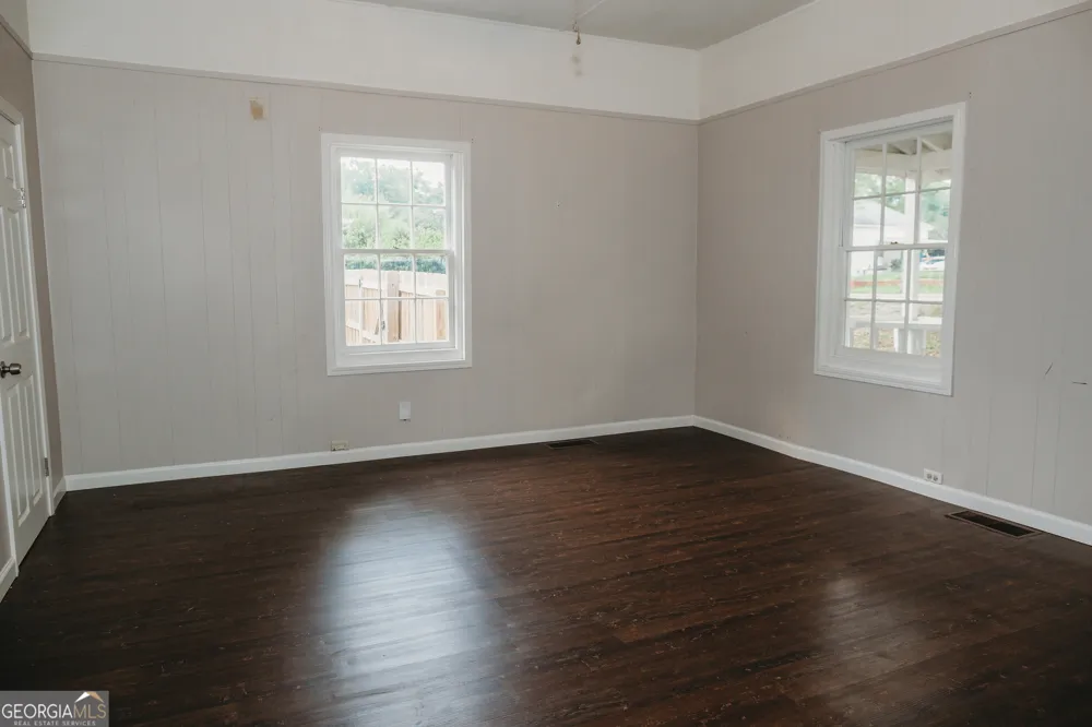 1966 River ST NE Conyers, GA 30012
