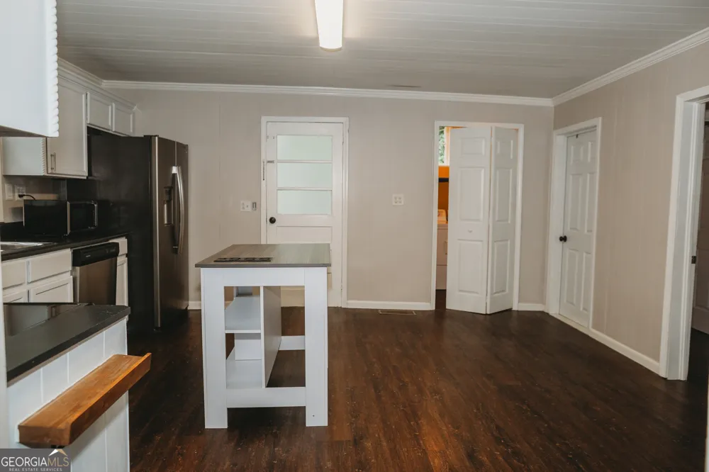 1966 River ST NE Conyers, GA 30012