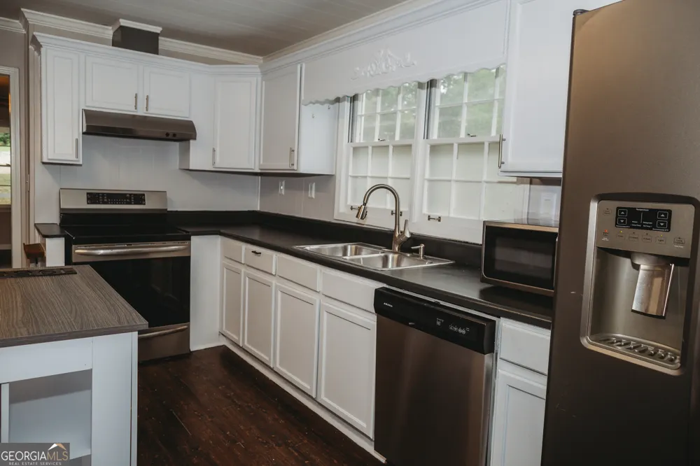 1966 River ST NE Conyers, GA 30012