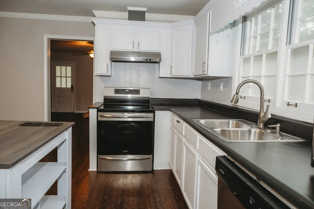 1966 River ST NE Conyers, GA 30012