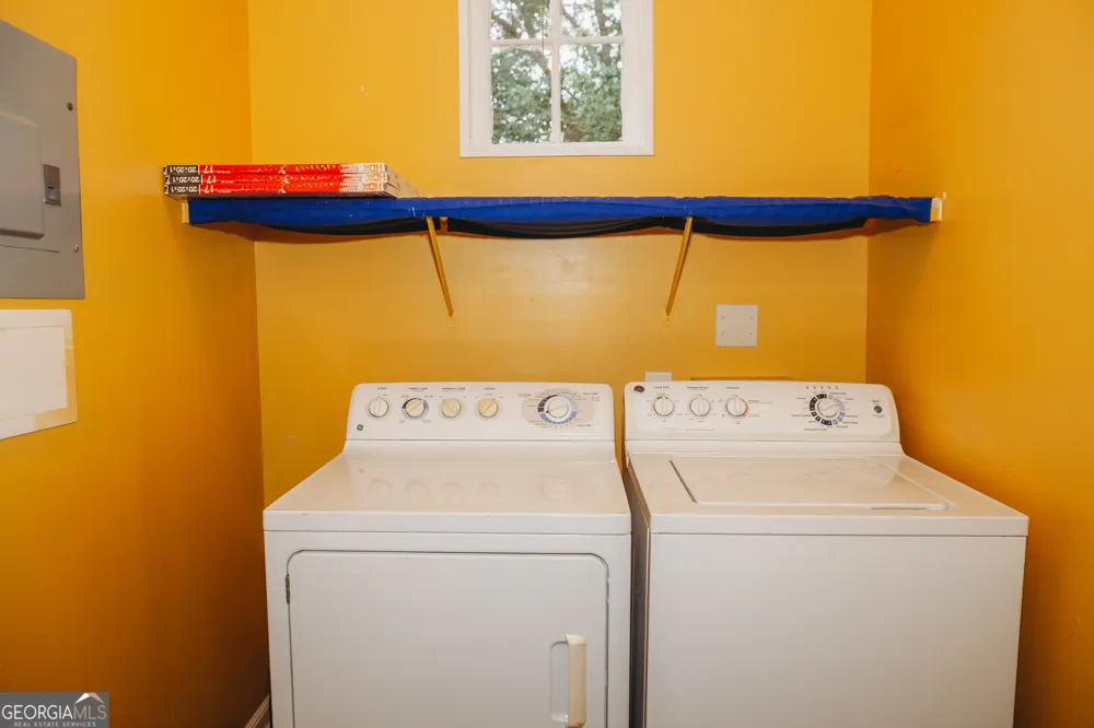 1966 River ST NE Conyers, GA 30012