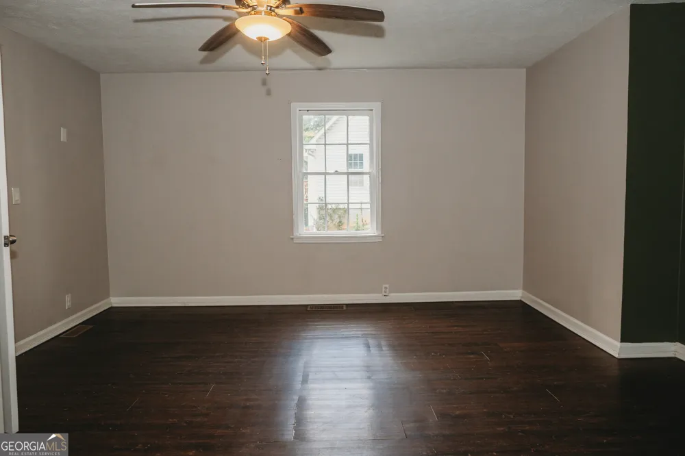 1966 River ST NE Conyers, GA 30012