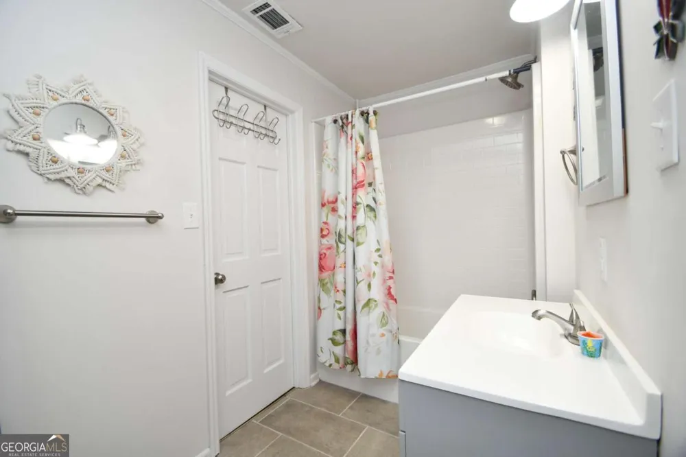 280 Valleybrook DR Athens, GA 30606