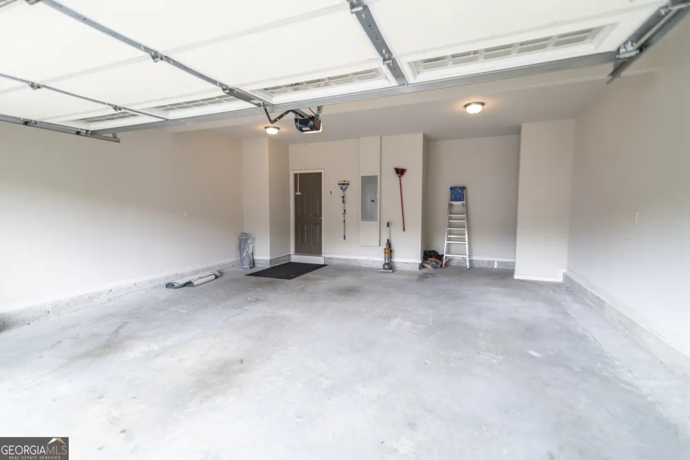 5645 Pleasant Woods DR Flowery Branch, GA 30542