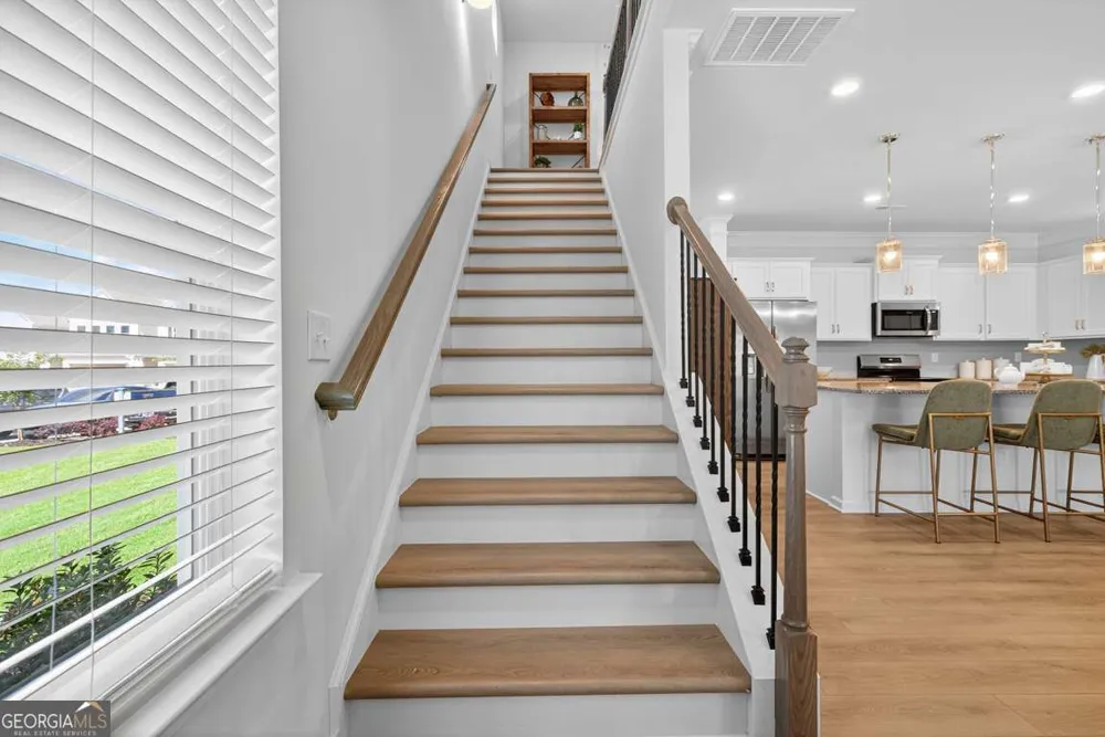 827 Crescent DR Riverdale, GA 30274