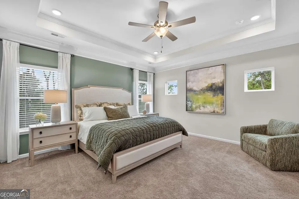 827 Crescent DR Riverdale, GA 30274