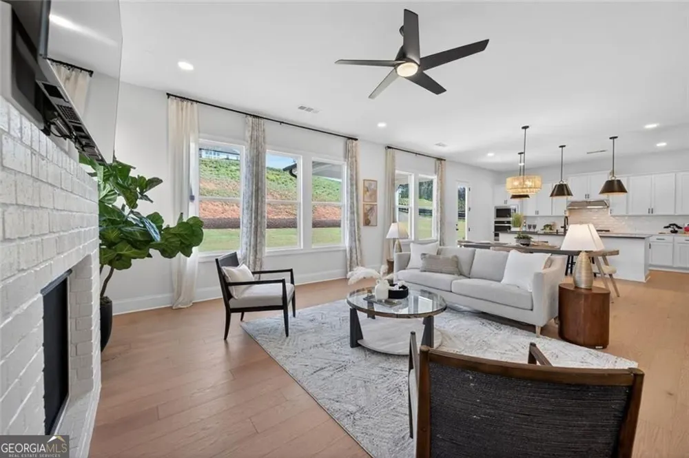 5014 Baywood LN Woodstock, GA 30188
