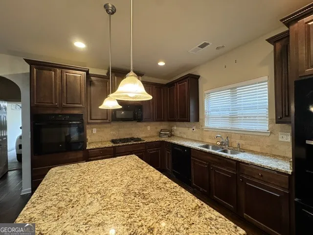 5983 Hidden Holm LN Austell, GA 30168