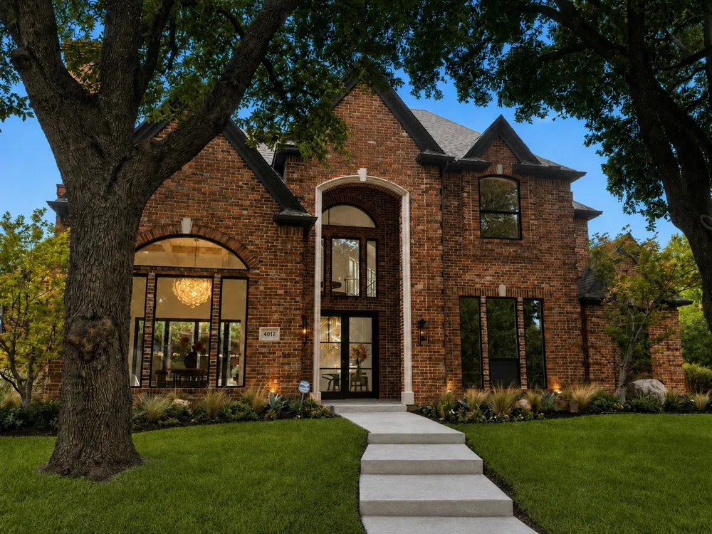 4017 Bridgeport Drive Plano, TX 75093