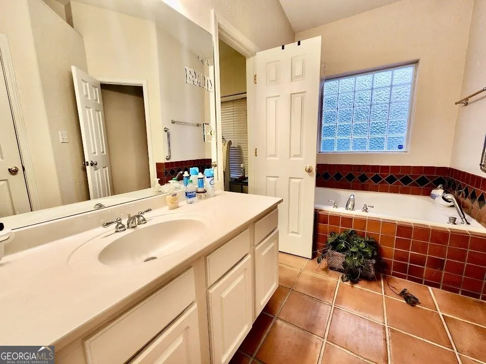 144 Garden WALK Stockbridge, GA 30281