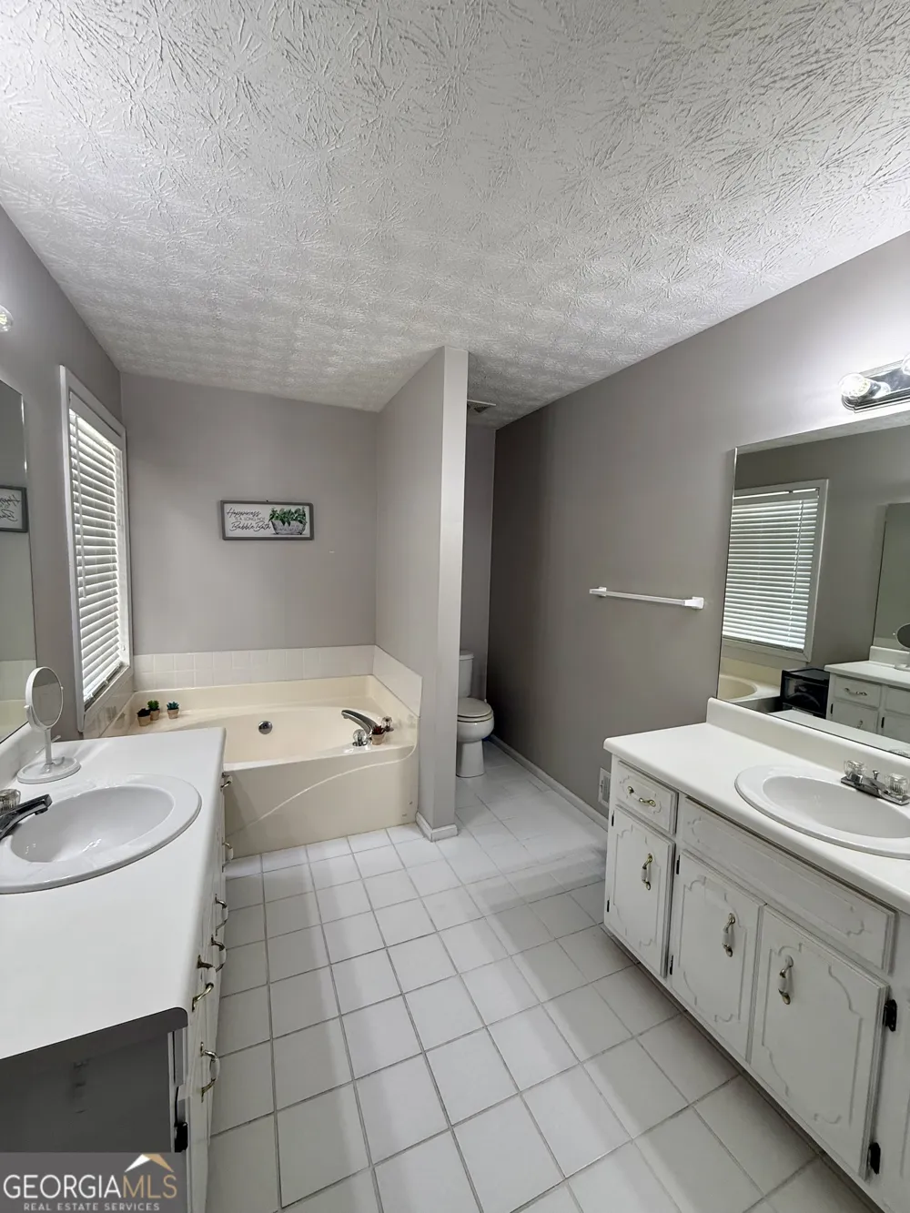 1290 Waterwood DR Loganville, GA 30052