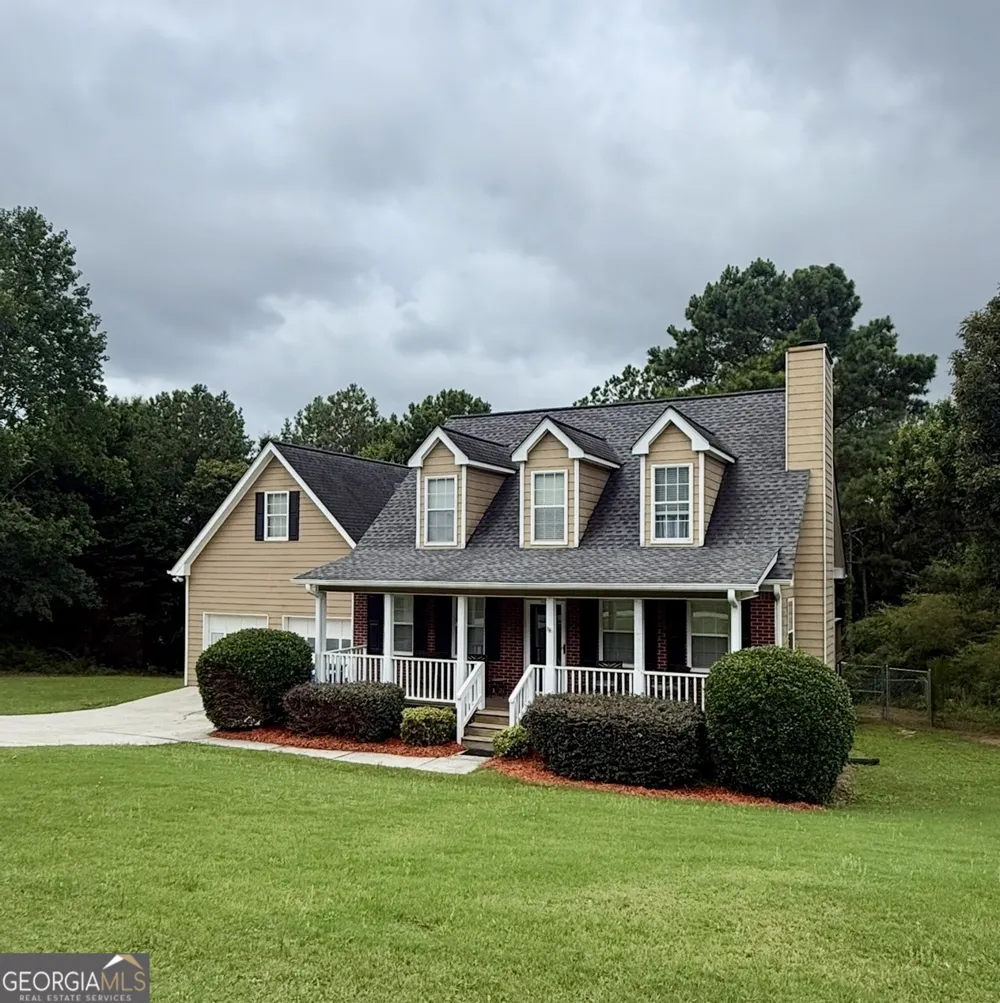 1290 Waterwood DR Loganville, GA 30052