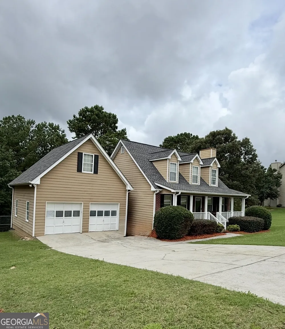 1290 Waterwood DR Loganville, GA 30052