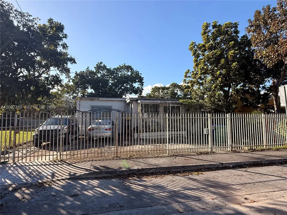2834 NW 11th Ave Miami, FL 33127