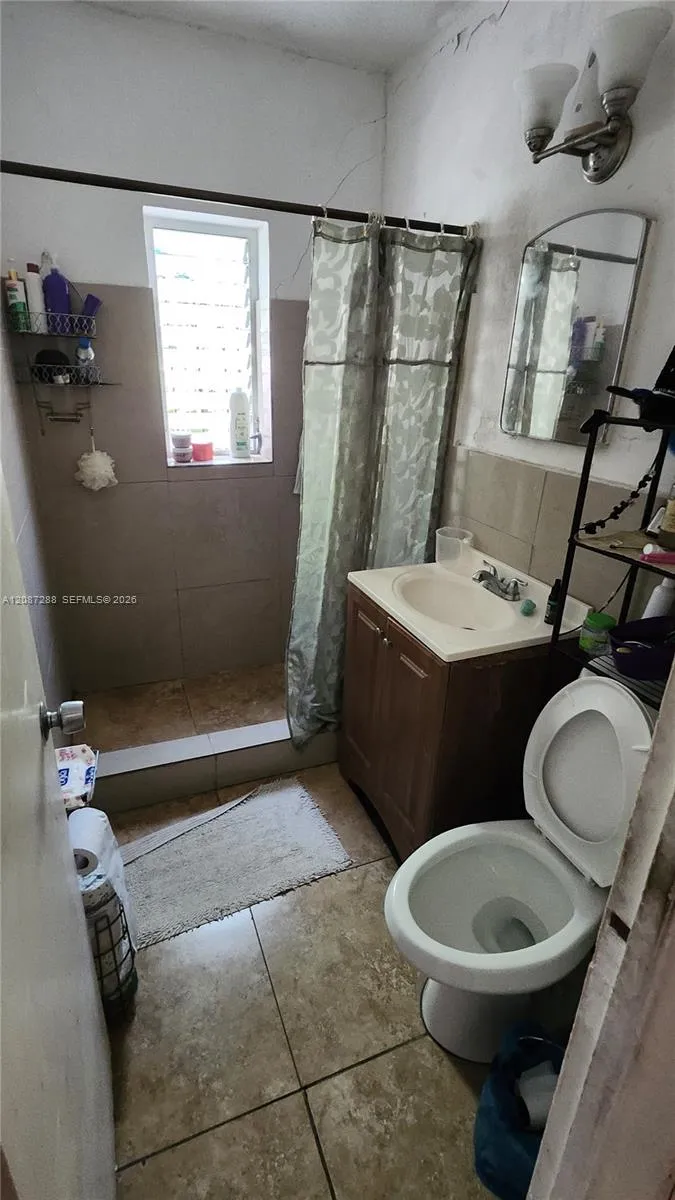 2834 NW 11th Ave Miami, FL 33127