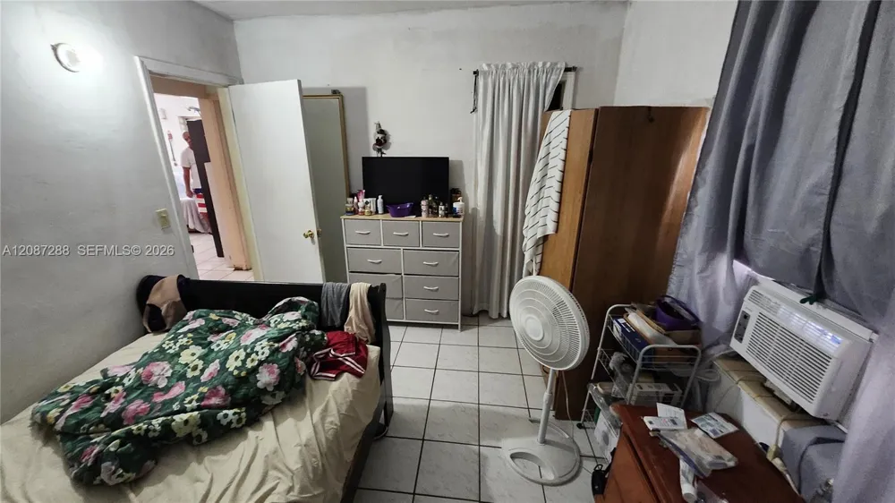 2834 NW 11th Ave Miami, FL 33127