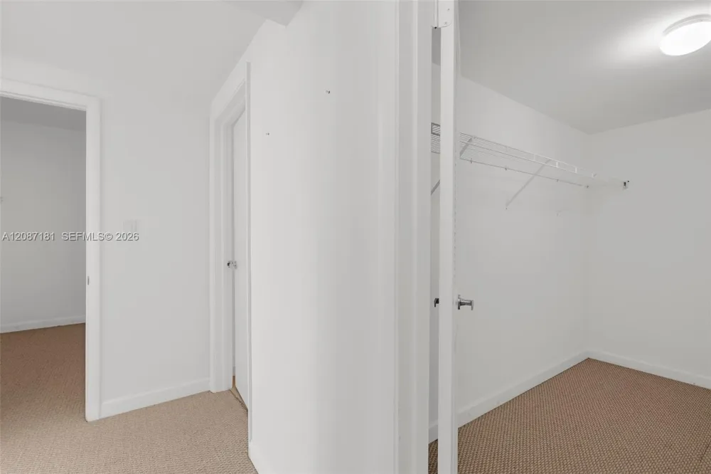 10275 Collins Ave #1511 Bal Harbour, FL 33154