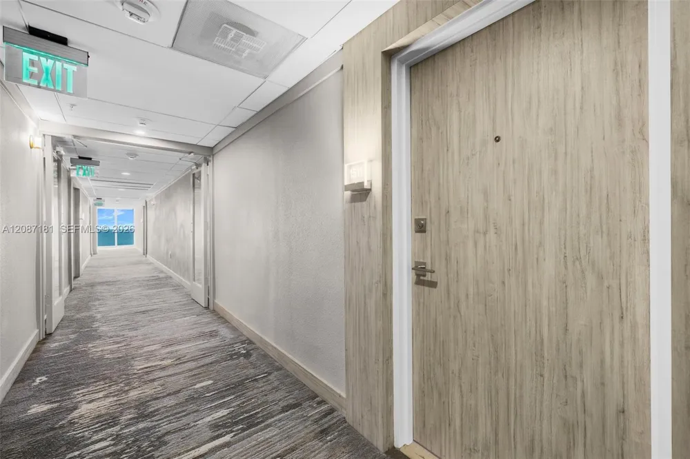 10275 Collins Ave #1511 Bal Harbour, FL 33154