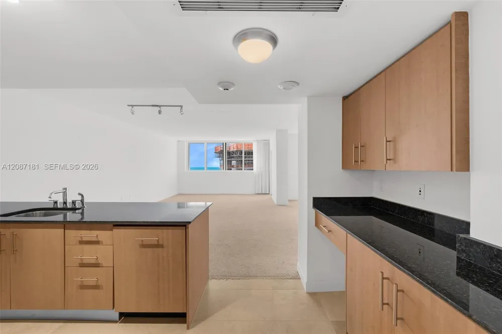 10275 Collins Ave #1511 Bal Harbour, FL 33154