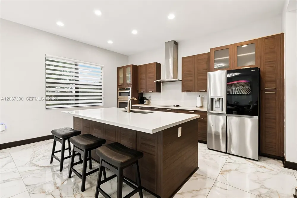 16025 SW 136th Ter Miami, FL 33196