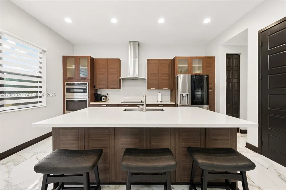 16025 SW 136th Ter Miami, FL 33196