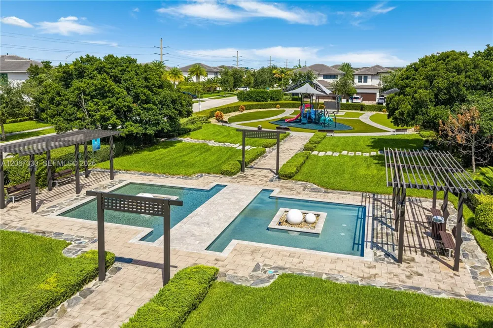 16025 SW 136th Ter Miami, FL 33196