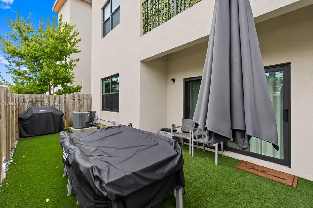 7865 NW 104th Ave #4 Doral, FL 33178