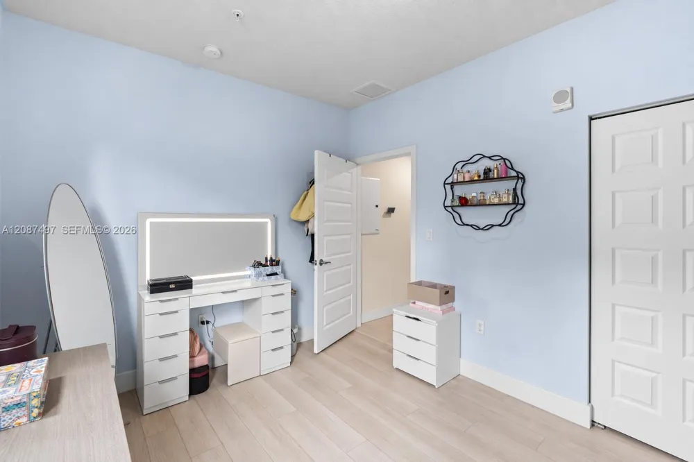 7865 NW 104th Ave #4 Doral, FL 33178