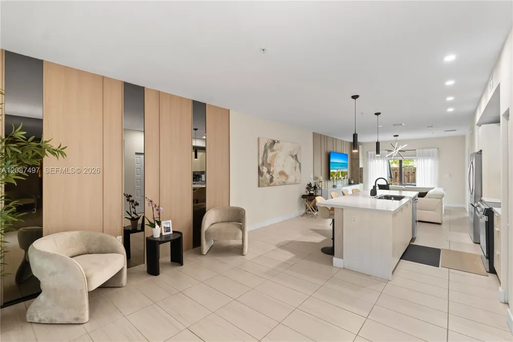 7865 NW 104th Ave #4 Doral, FL 33178
