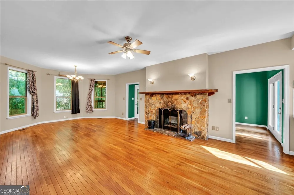 111 Chadwick RD Warner Robins, GA 31088