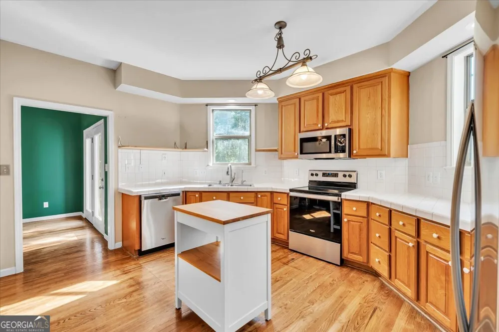 111 Chadwick RD Warner Robins, GA 31088