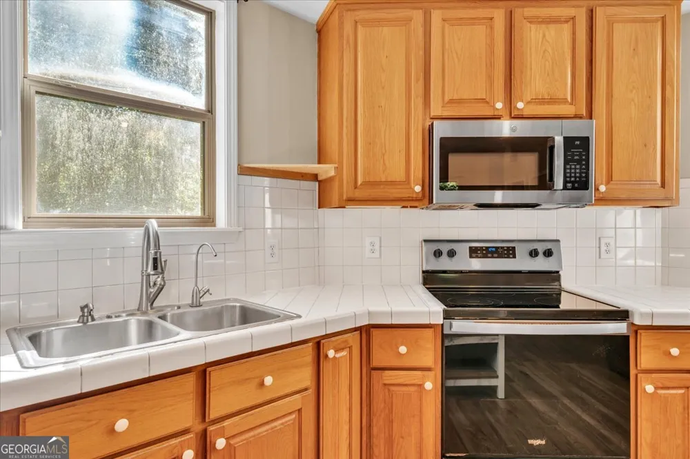 111 Chadwick RD Warner Robins, GA 31088