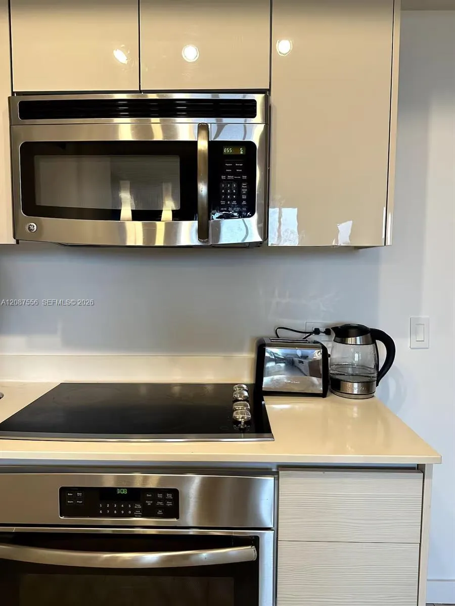 2602 E Hallandale Beach Blvd #R1108 Hallandale Beach, FL 33009