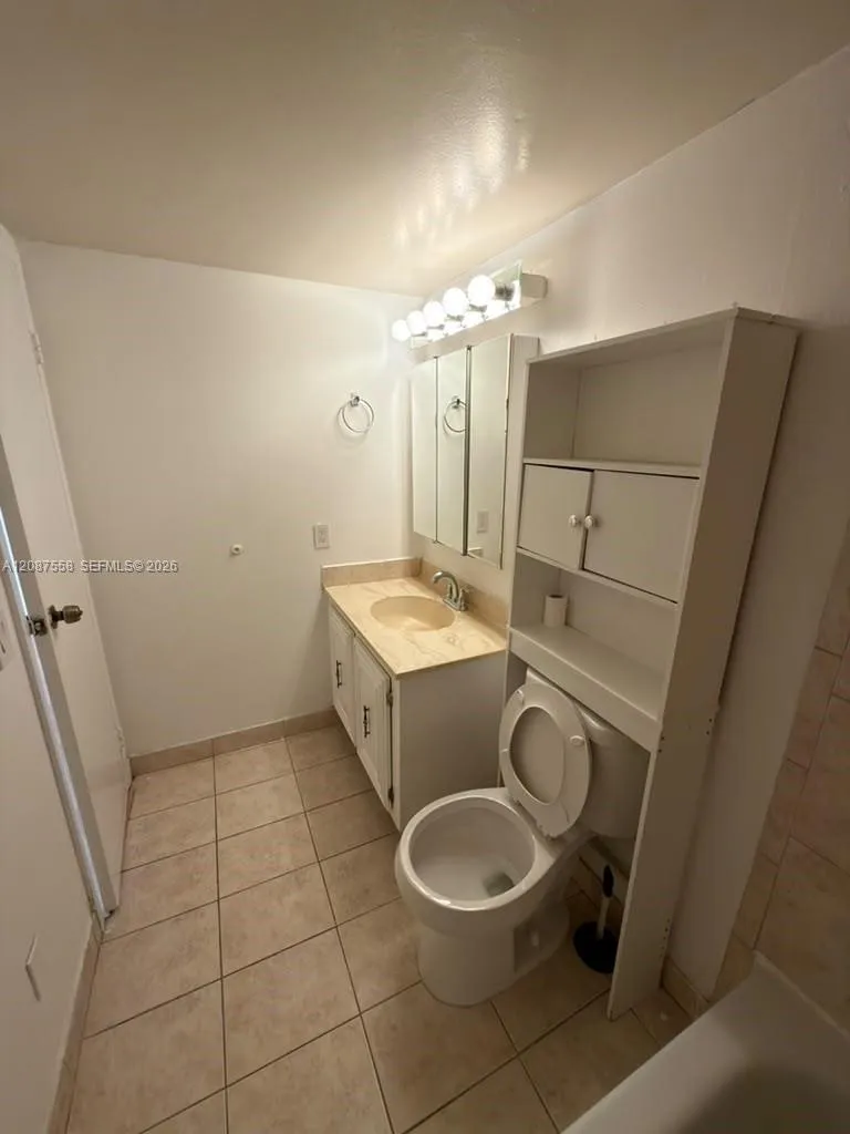 501 Three Islands Blvd #514 Hallandale Beach, FL 33009