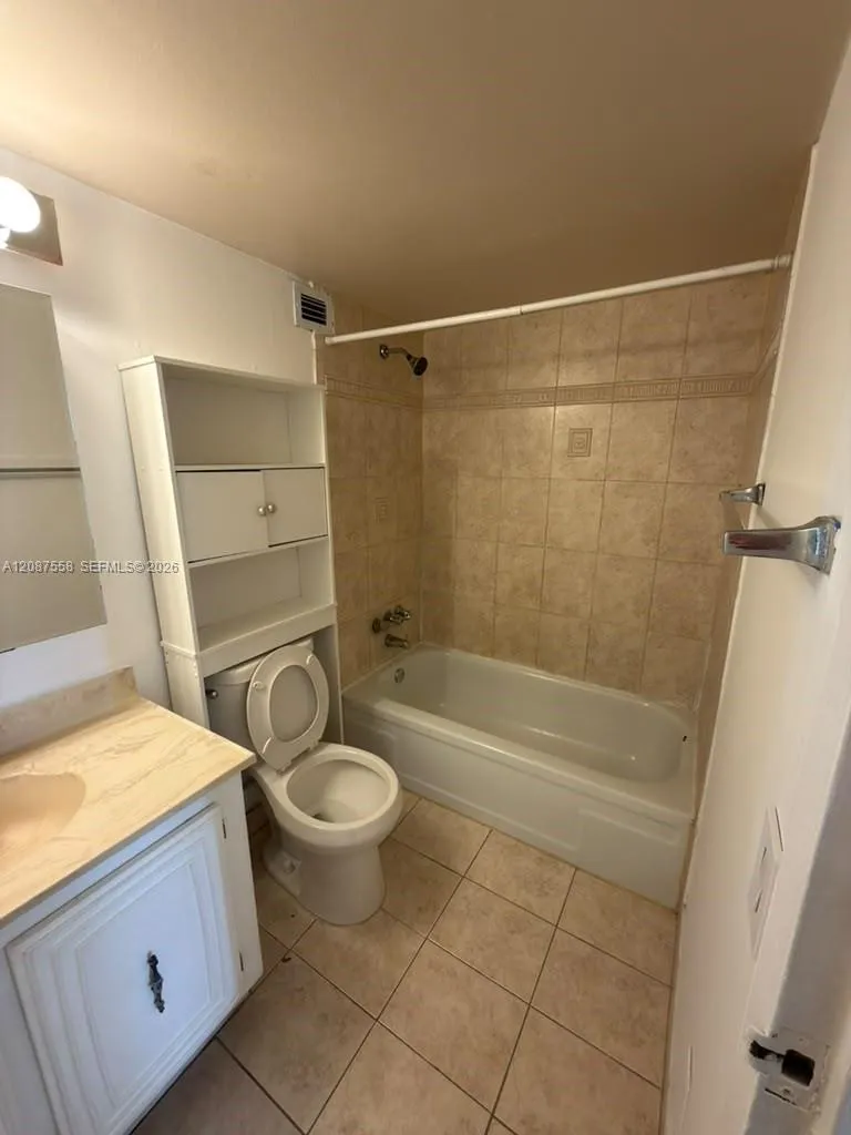 501 Three Islands Blvd #514 Hallandale Beach, FL 33009