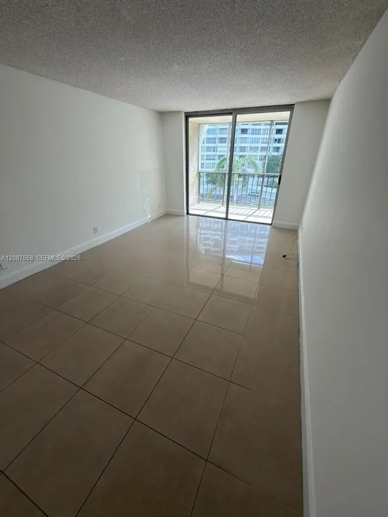 501 Three Islands Blvd #514 Hallandale Beach, FL 33009
