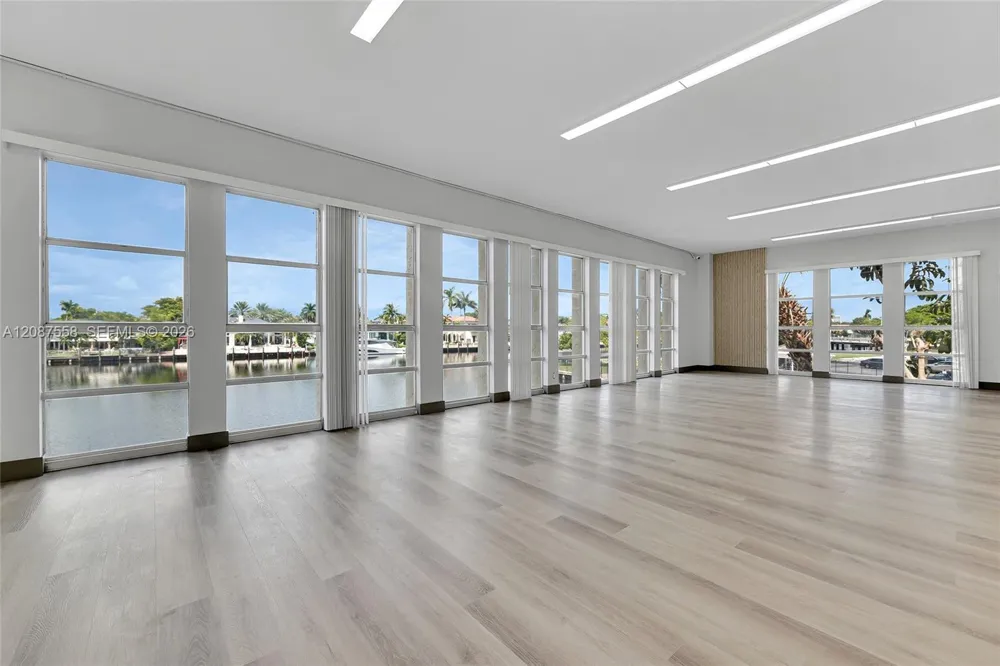 501 Three Islands Blvd #514 Hallandale Beach, FL 33009