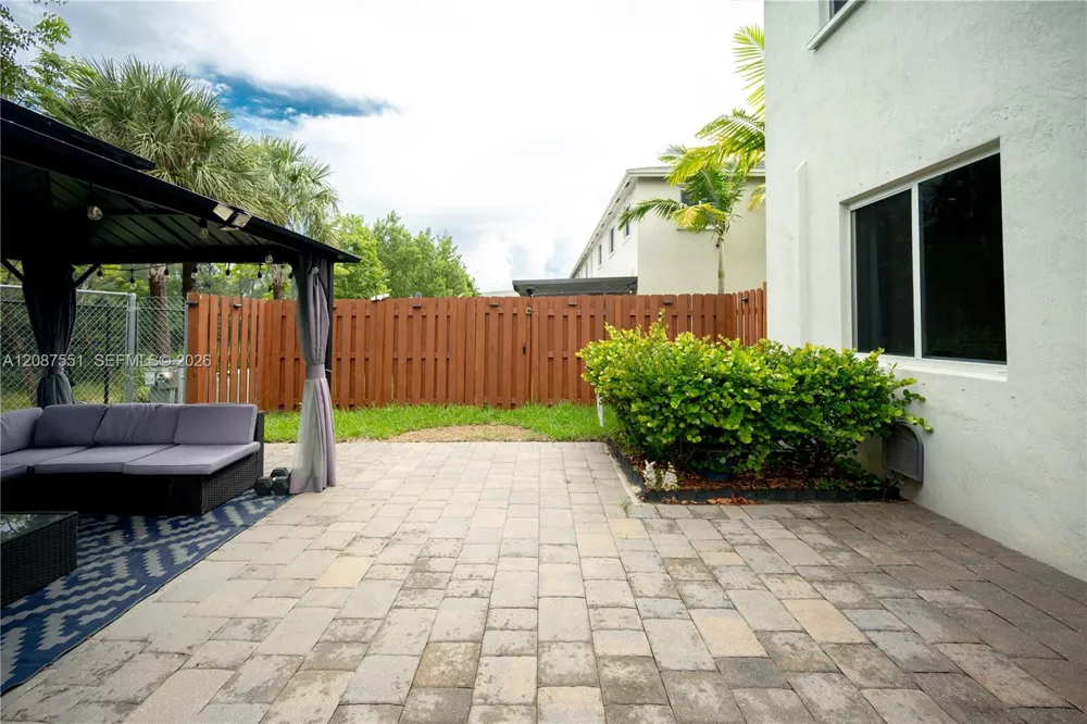 20828 NW 9 Path Miami Gardens, FL 33169