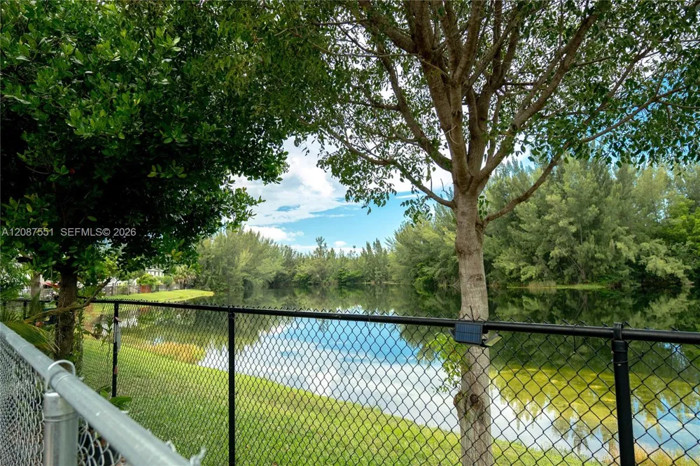 20828 NW 9 Path Miami Gardens, FL 33169