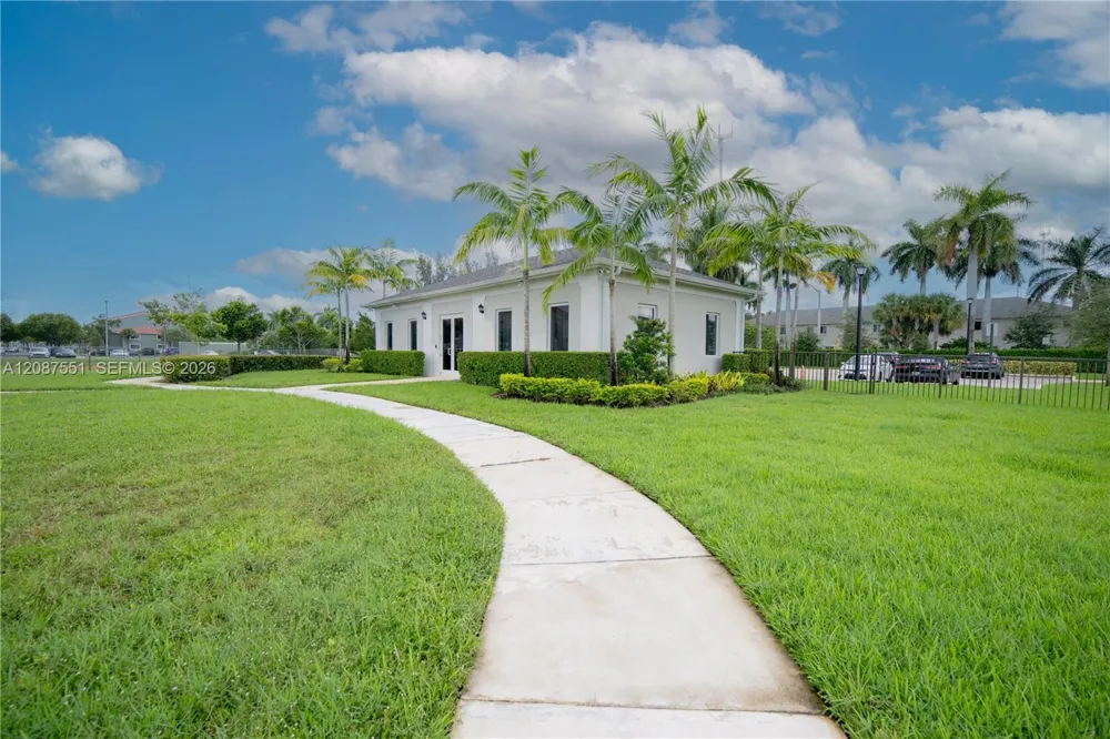 20828 NW 9 Path Miami Gardens, FL 33169