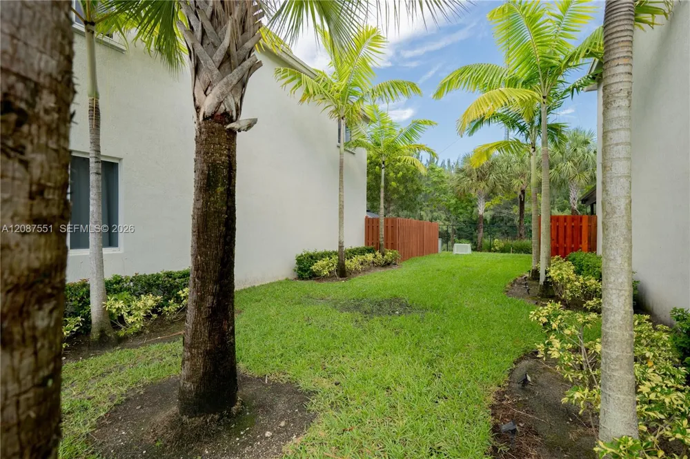 20828 NW 9 Path Miami Gardens, FL 33169