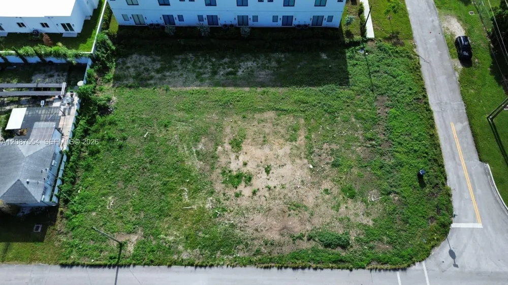 215 NW 3rd Ave Florida City, FL 33034