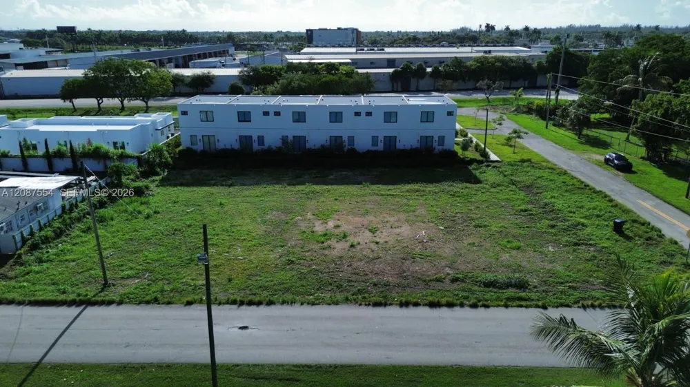 215 NW 3rd Ave Florida City, FL 33034