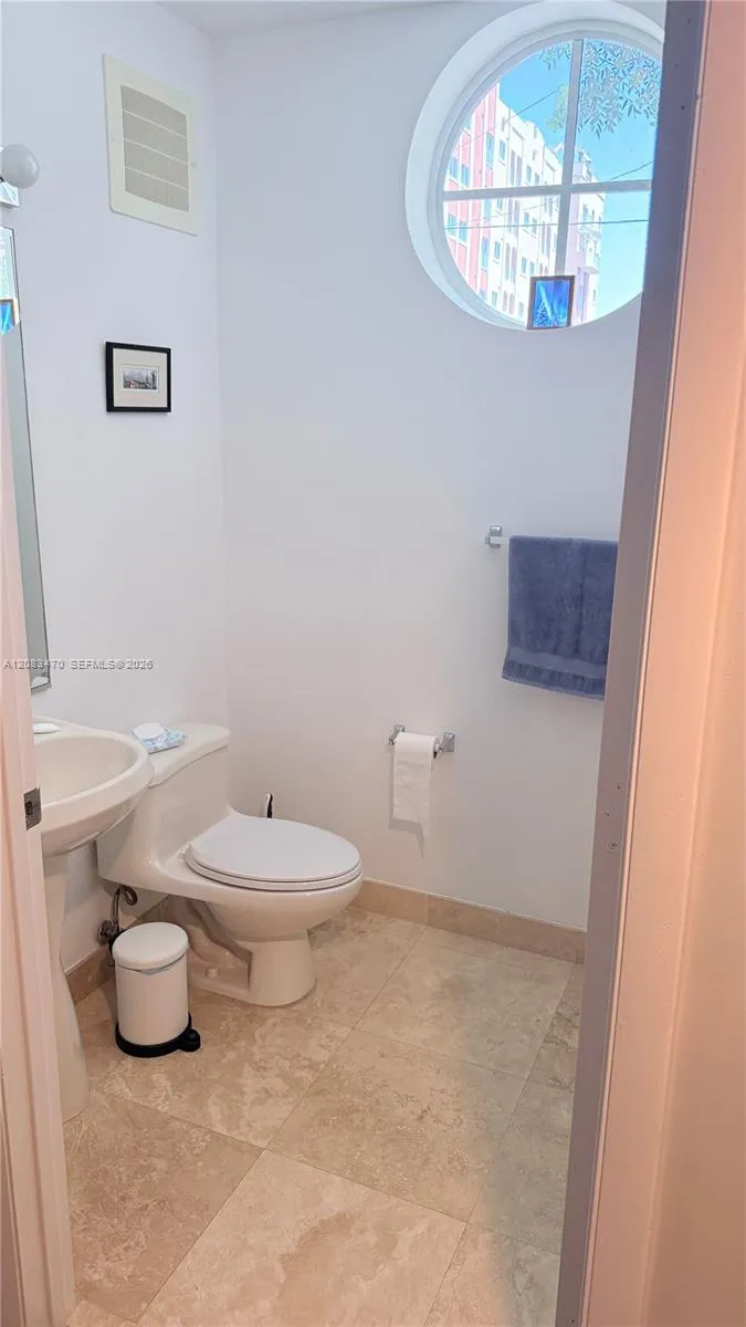 3232 SW 22nd Ter #113 Miami, FL 33145