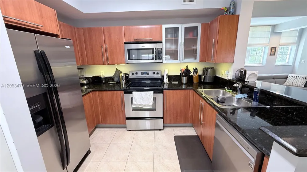 3232 SW 22nd Ter #113 Miami, FL 33145