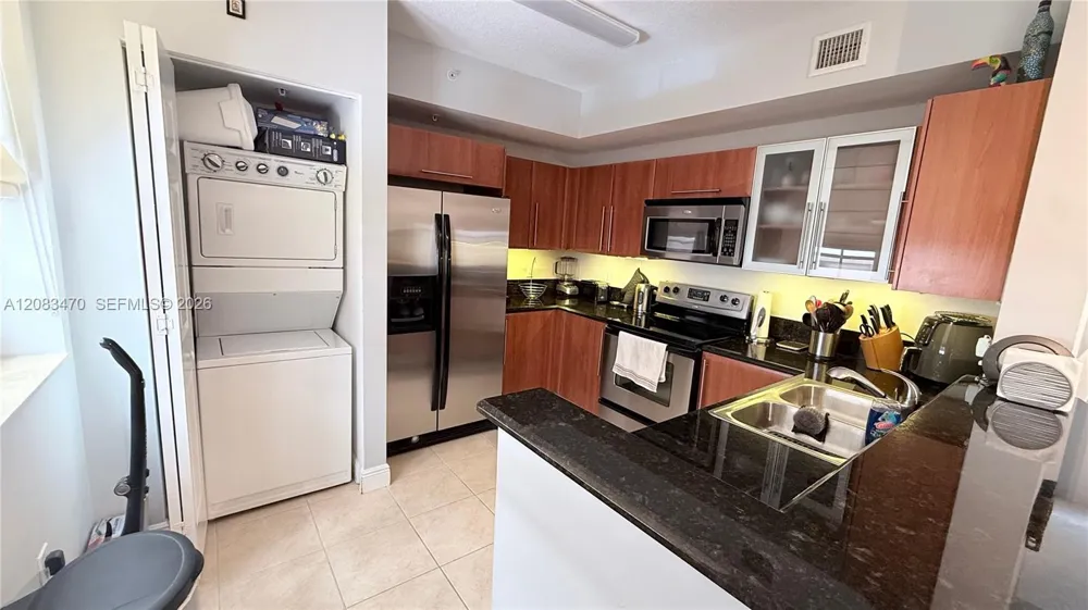 3232 SW 22nd Ter #113 Miami, FL 33145