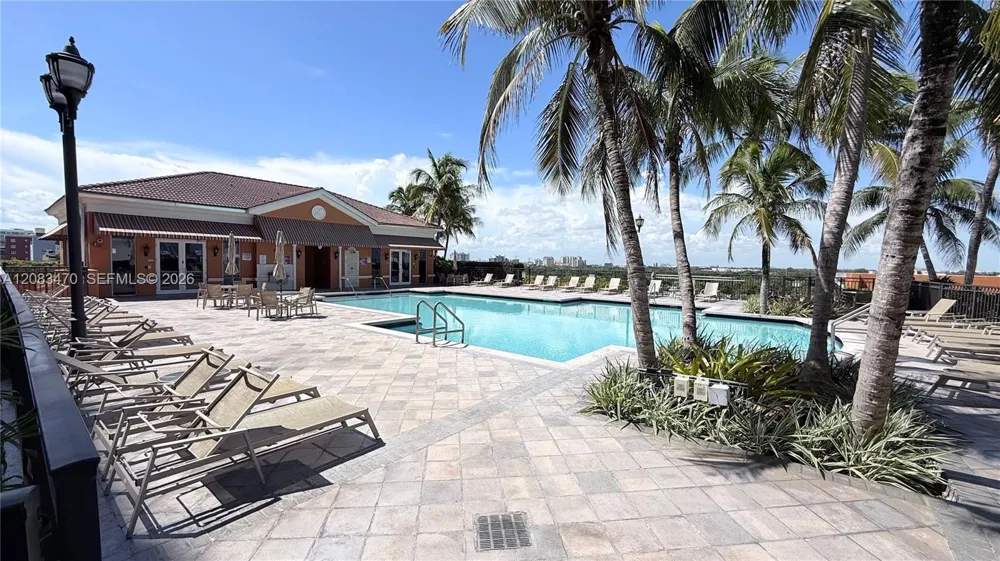 3232 SW 22nd Ter #113 Miami, FL 33145
